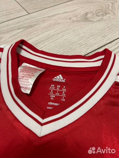 Футбольная футболка Adidas Bayern Munchen