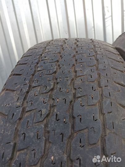Bridgestone Dueler H/T 684 265/65 R17