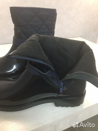 Резиновые сапоги