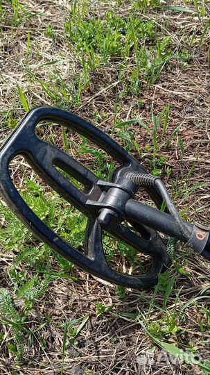 Металлоискатель quest x5