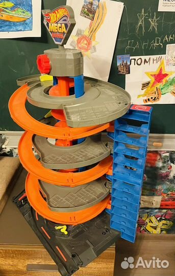 Парковка гараж хот вилс Hot Wheels