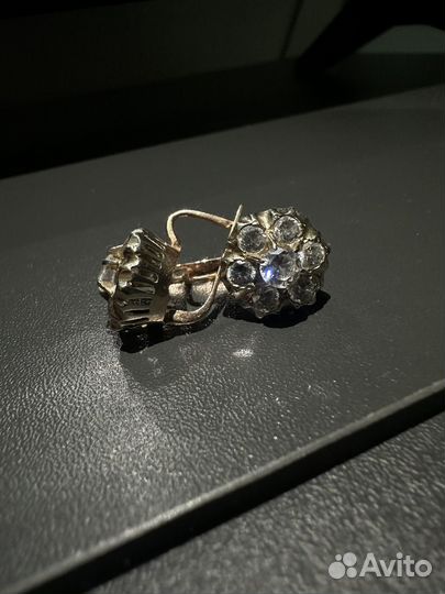 Золотые серьги 583 пробы