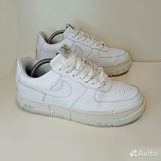 Nike Air Force 1 Pixel