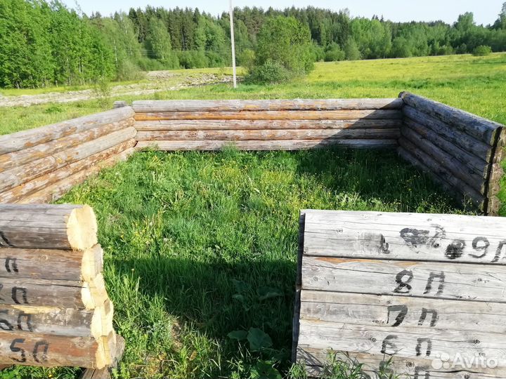 Бревенчатый сруб для двора