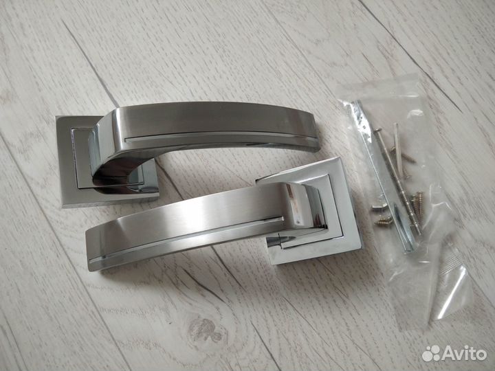 Дверные ручки