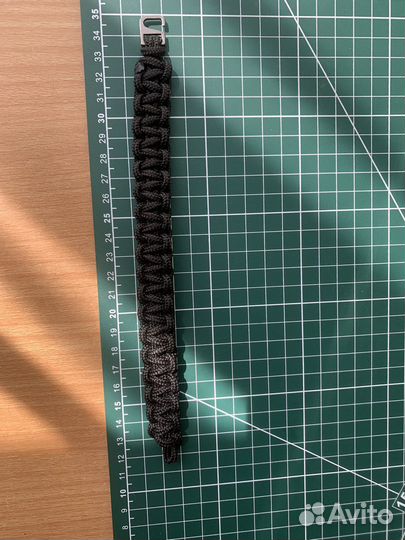 Браслет для выживания из паракорда