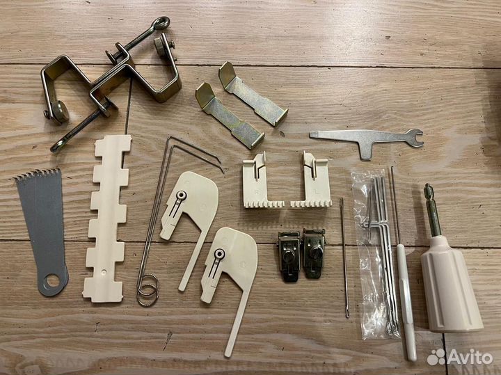 Вязальная машина Brother kr230 3класс