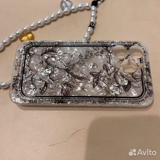 Чехол на iPhone 13 pro и подвеска