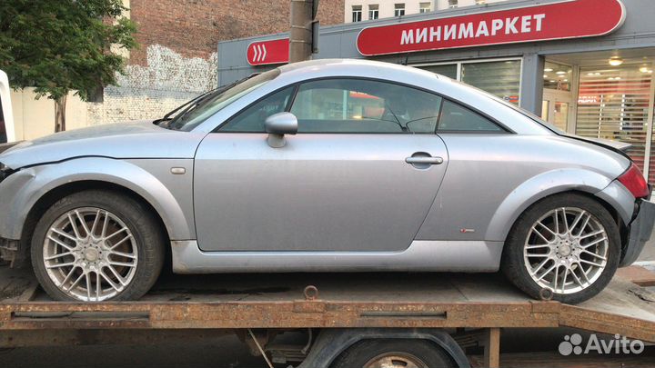 Разбираю audi tt8n