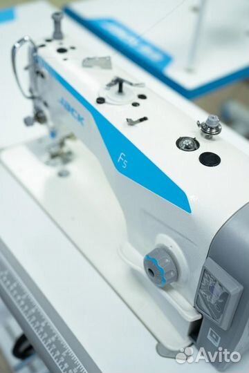 Универсальная швейная машина jack JK-F5