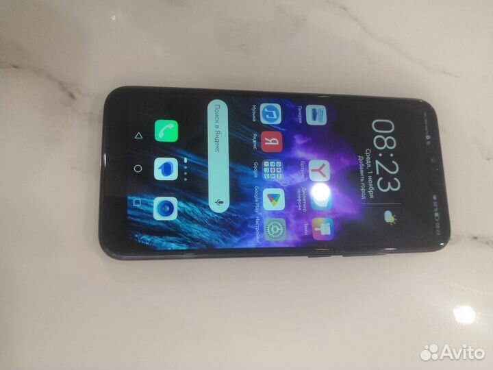 HONOR 10, 4/64 ГБ