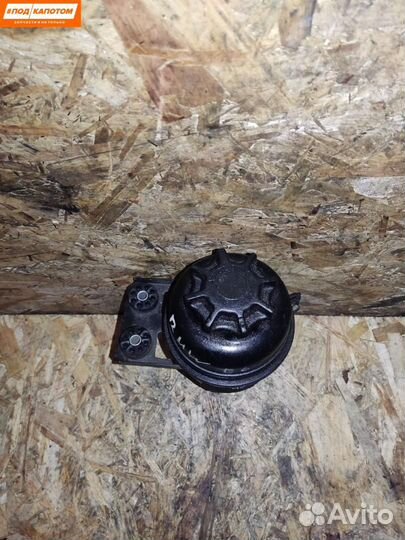 Бачок гидроусилителя BMW 3 E90/E91/E92/E93