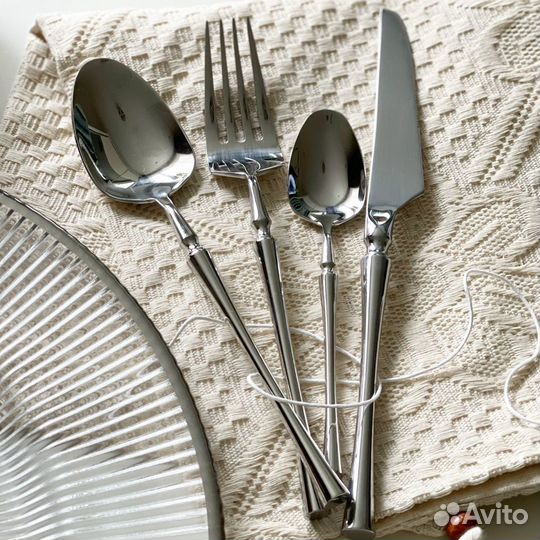 Набор столовых приборов на 6 персон из 24предм