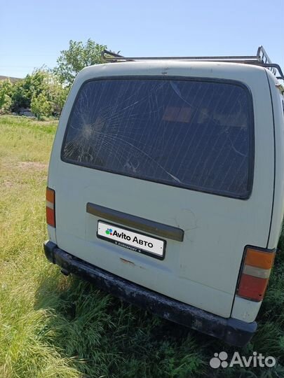Nissan Urvan 2.7 МТ, 1989, 200 000 км