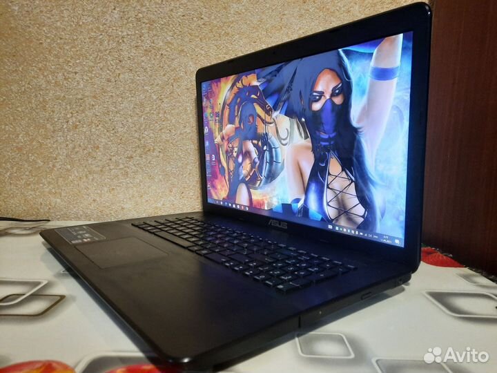 Большой игровой ноутбук Asus, GeForse 820M