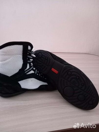 Продаю борцовки