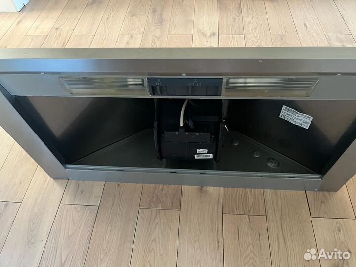 Вытяжка Bosch DWW 091451