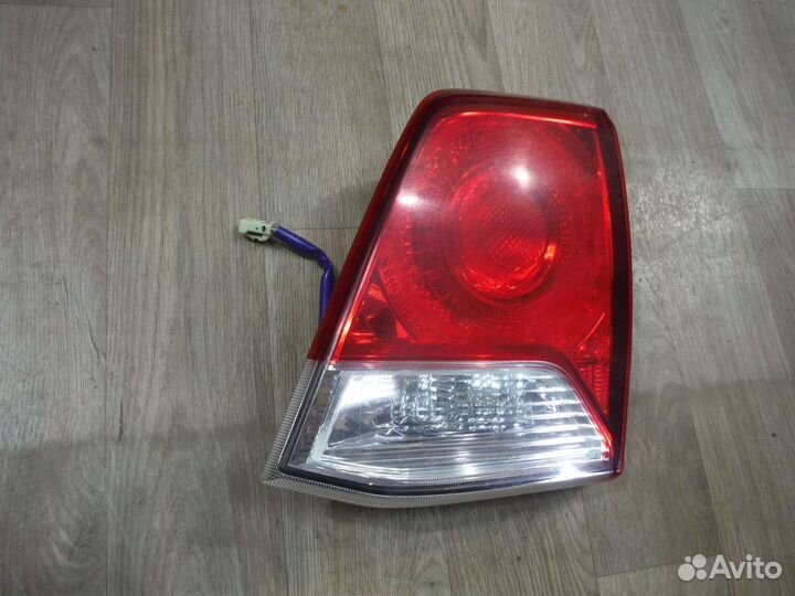 Фонарь правый внутренний №27 Toyota LC 200 2014
