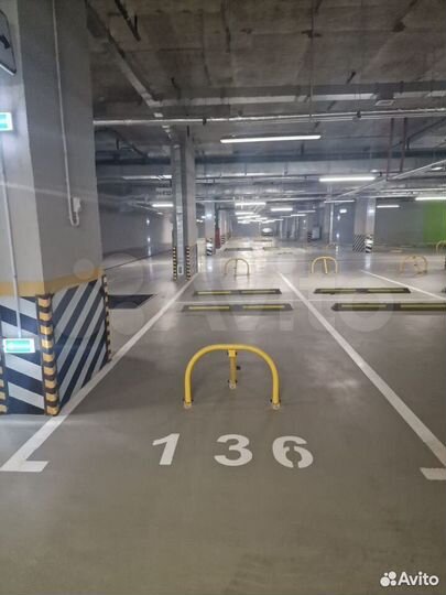 Машиноместо, 14 м²