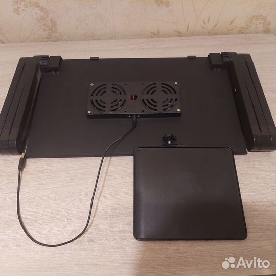 Столик для ноутбука