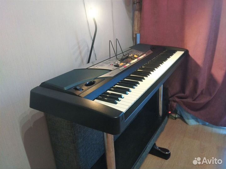 Синтезатор yamaha GX-76