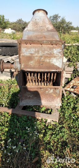 Мельница для зерна бу