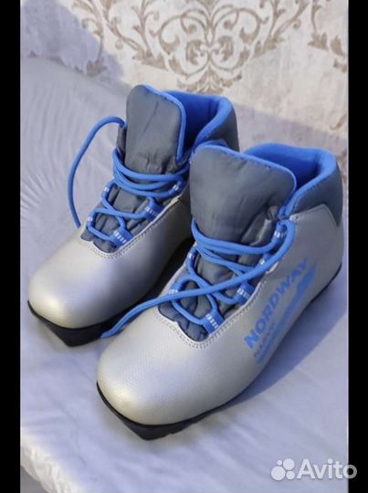 Лыжные ботинки детские 34