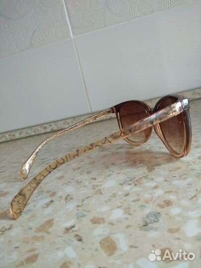 Солнцезащитные очки женские