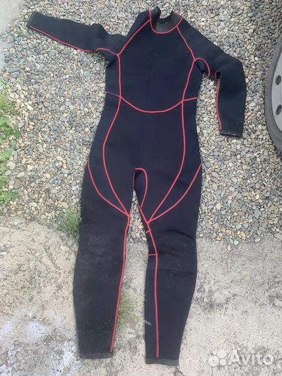 Гидрокостюм