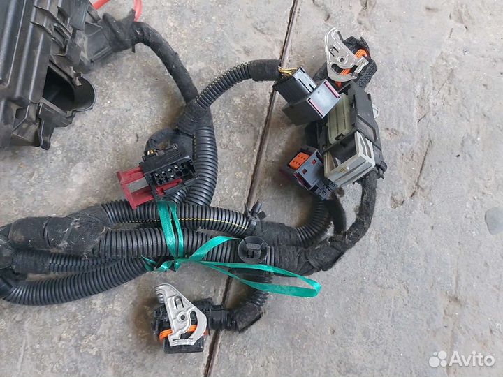 Проводка подкапотная Opel Corsa D 13252909