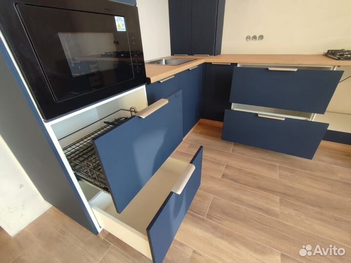 Новые, готовые к сборке кухонные модули