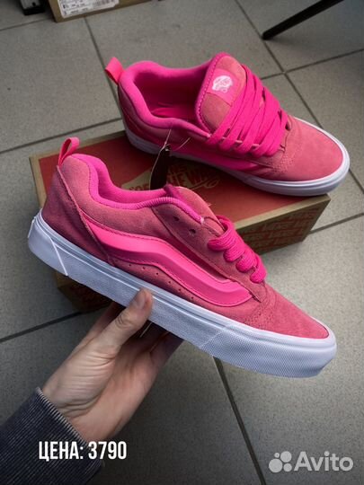 Дутыши Vans Knu Skool