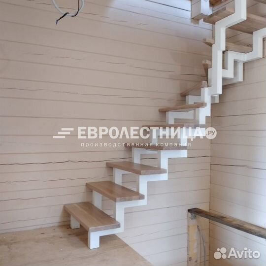 Лестница на второй этаж металлическая