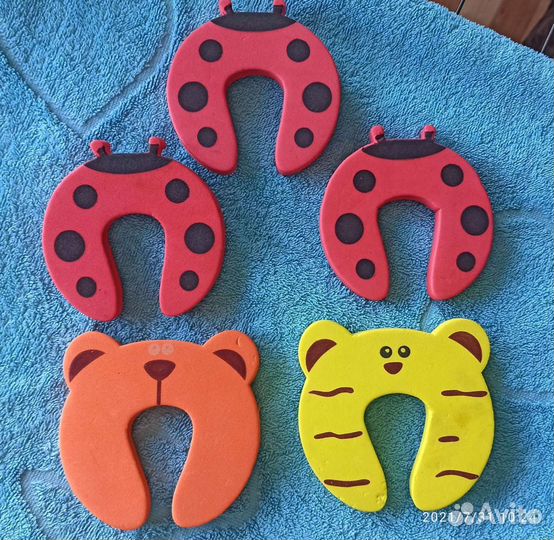 Накладка/фиксатор/стоппер/ограничитель для двери