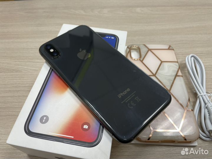 iPhone X, 64 ГБ