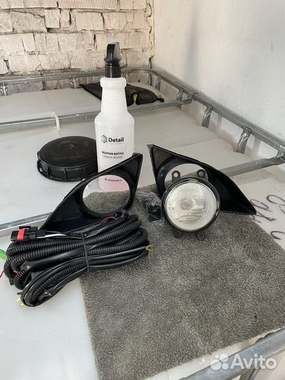 Левая противотуманная фара toyota corolla 150