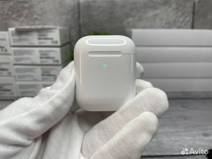 AirPods 2 (чехол в подарок)