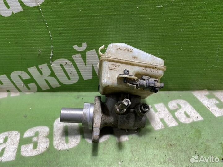 Главный тормозной цилиндр Opel Astra H