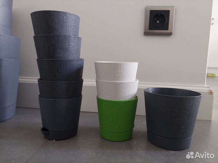 Цветочный горшок маленький