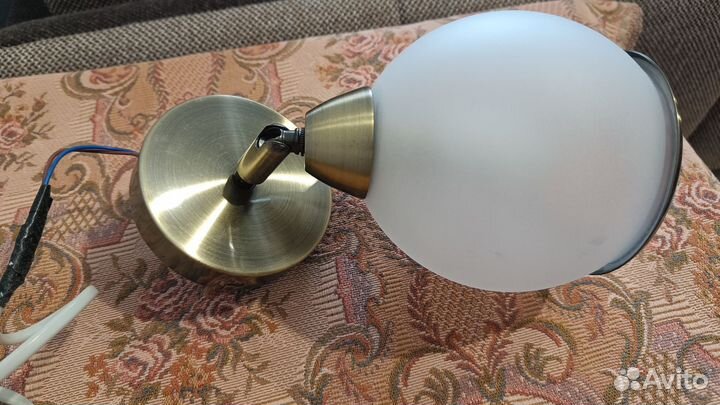 Настенный светильник бра