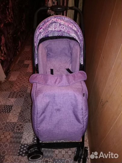 Прогулочная коляска