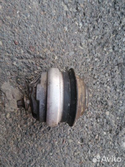 Опора двигателя Mercedes-Benz S-Class W220 5.8 M