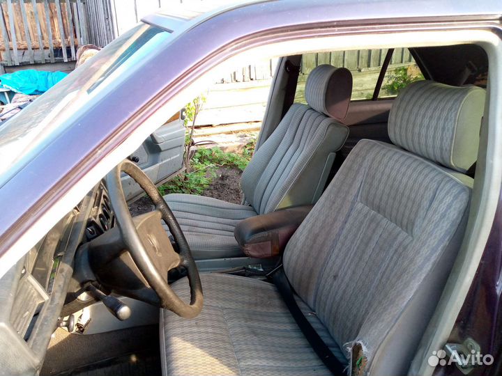 Mercedes-Benz 190 (W201) 2.0 МТ, 1986, 19 000 км