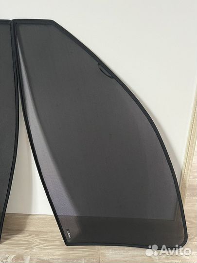 Lexus 570 шторки