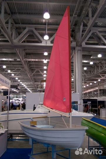 Парусная лодка под мотор Виза Комби - 305