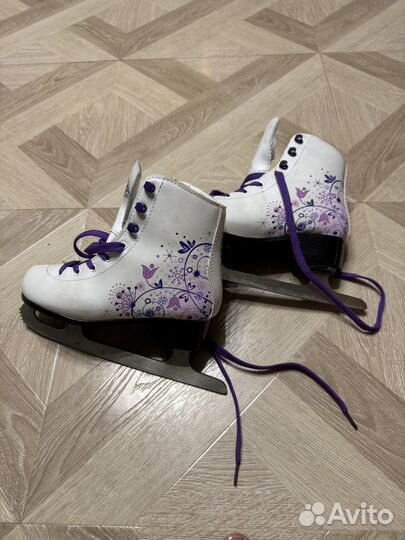 Продам детские коньки