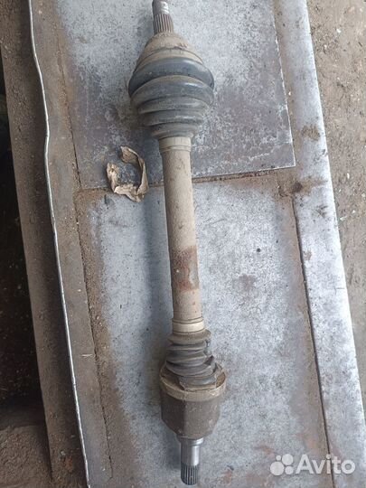 Левый привод Peugeot 308