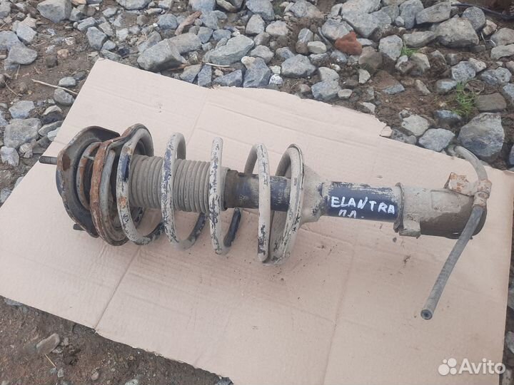 Стойка передняя левая Hyundai elantra xd