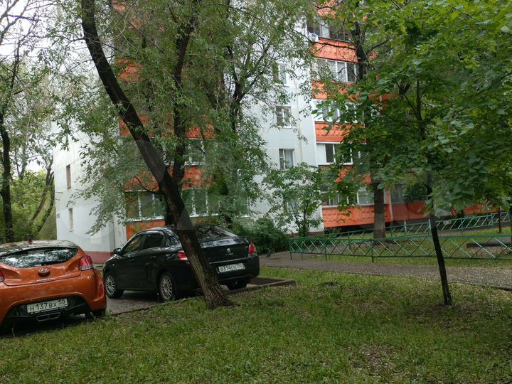Комната 19 м² в 2-к., 1/9 эт.