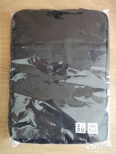 Чехол Uniqlo для планшета, ультрабука. Новый